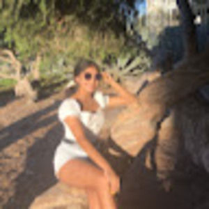 Meet your Posher, Anyssa